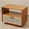 Mesa Lateral de Quarto 2441