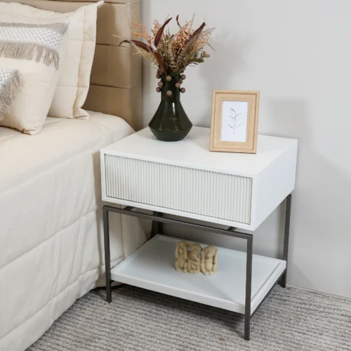 Mesa Lateral De Quarto Neo Branco Mesa Lateral de Quarto Neo Branco