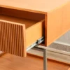 Mesa Lateral de Quarto Neo Amêndoa